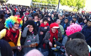 Photo prise dimanche 22 avril place Stalingrad à Paris, une heure avant la publication des résultats du 1er tour.