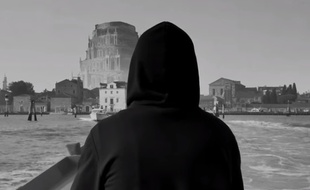 Le rappeur Népal dans le clip «Babylone».