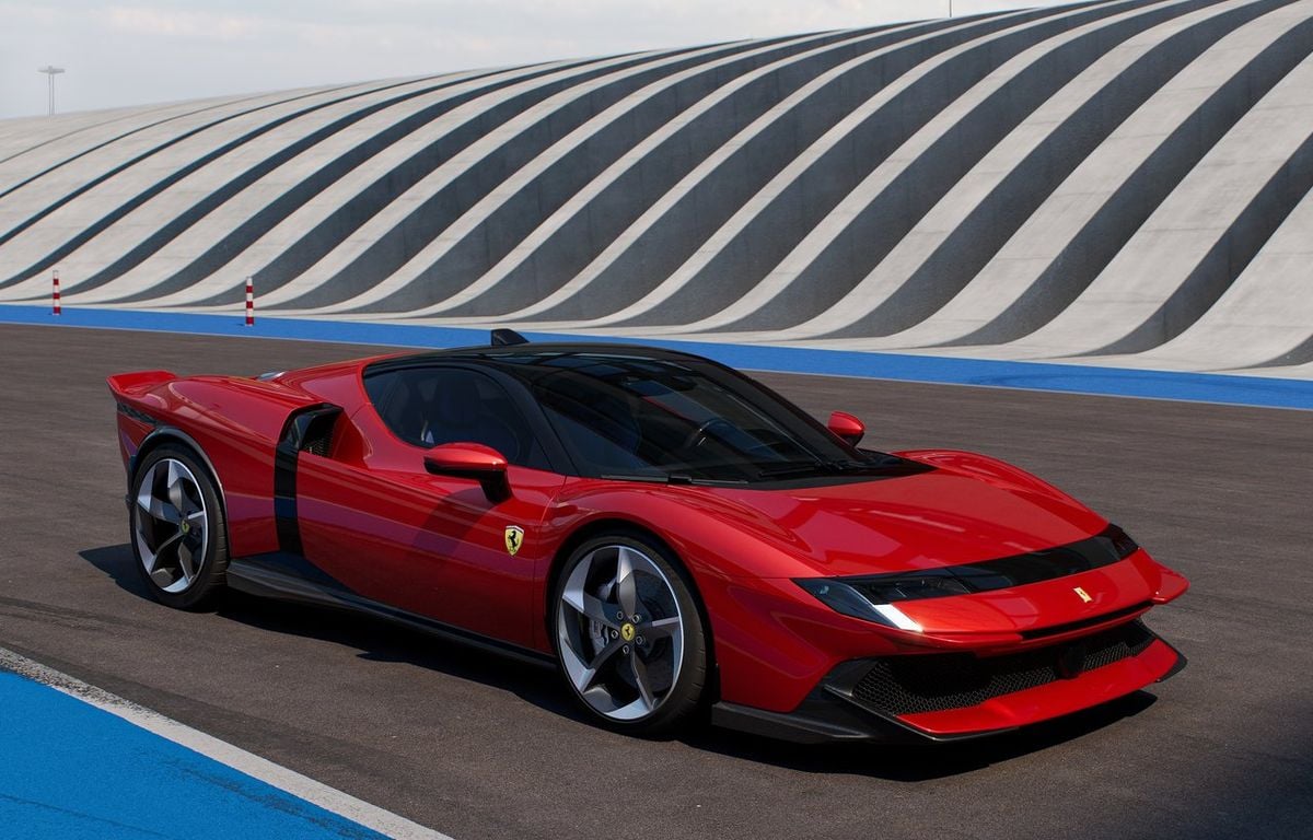 Des gens du voyage ont-ils fait l'objet d'un contrôle à Marseille parce qu'ils possédaient une Ferrari ?
