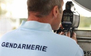 Une étudiante sud-coréenne, contrôlée à 218 km/h sur l'autoroute A6 au volant d'une BMW, a été interceptée samedi en début d'après-midi par les gendarmes de la brigade rapide d'intervention à hauteur de la commune d'Appoigny (Yonne), a-t-on appris auprès de la gendarmerie.