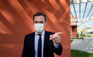 Olivier Véran lors d'une visite dans un hôpital, en mai 2021. (illustration)