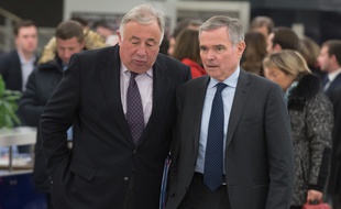 Gérard Larcher, président du Sénat, et Bernard Accoyer, député de Haute-Savoie, le 29 novembre 2016 au siège de LR à Paris