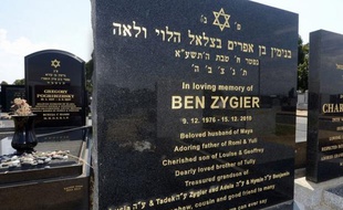 La polémique s'amplifie alors que de nouveaux détails émergent sur le mystérieux "prisonnier X", un Israélo-Australien incarcéré en Israël pour des raisons de sécurité, qui aurait travaillé pour le Mossad et qui se serait suicidé en détention en décembre 2010.