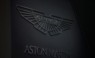 Aston Martin, le constructeur des voitures de sports préférées de James Bond, a indiqué qu'il s'apprêtait à tailler dans ses effectifs pour se restructurer avant le lancement de nouveaux modèles