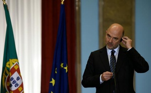 Le commissaire européen chargé des Affaires économiques, Pierre Moscovici, lors d'une conférence de presse à Lisbonne, le 10 mars 2016