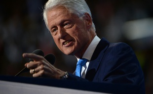L'ancien président Bill Clinton lors de son discours devant les délégués de la convention démocrate le 26 juillet 2016 à Philadelphie