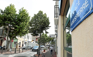 La place Robespierre est nommée ainsi depuis 1926.