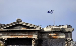 Le Fonds monétaire international a approuvé lundi un versement de 2,2 milliards d'euros pour la Grèce, la sixième tranche d'un prêt de 30 milliards d'euros accordé en mai 2010