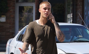 Justin Bieber au téléphone avec les internets