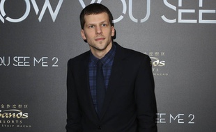 Jesse Eisenberg, future mime