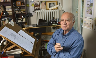 Le dessinateur Georges Wolinski dans son domicile à Paris, en 2014.