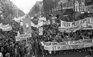 Le 3 décembre 1983, 100.000 personnes accueillaient à Paris la "Marche pour l'égalité et contre le racisme". Rebaptisée "Marche des Beurs", elle a marqué l'entrée sur la scène politique des enfants d'immigrés qui, 30 ans plus tard, dressent un bilan mitigé de leur "Mai 68".