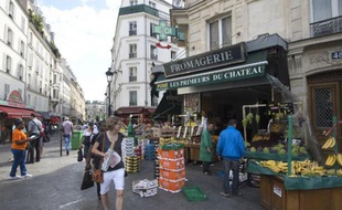 Un commerce du quartier de Château-Rouge, le 3 août 2013 à paris