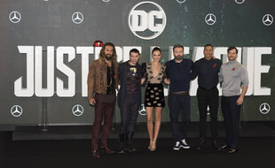 Le casting de «Justice League», de gauche à droite: Jason Momoa, Ezra Miller, Gal Gadot, Ben Affleck, Ray Fisher et Henry Cavill