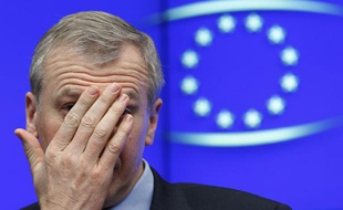 Le Premier ministre belge, Yves Leterme, lors d'une conférence de presse à Bruxelles, le 17 décembre 2010.