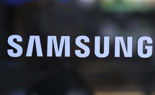 Samsung devrait lancer un téléphone pliable prochainement (illustration).