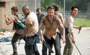 « Walking Dead » reprend aux Etats-Unis dès le 14 octobre.Thor est un homme comme les autres sans son marteau.