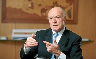 Alain Rousset, président PS de la région Aquitaine, dans son bureau le 16 février 2012.