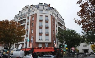 Les parents du garçonnet ayant survécu à une chute du 7e étage lundi à Paris ont été déférés mercredi au parquet, qui les a convoqués devant un tribunal qui les jugera pour "délaissement et blessures involontaires par manquement à la sécurité", selon une source judiciaire.