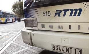 Une grève sur des revendications salariales se poursuivait mercredi pour le deuxième jour consécutif dans les transports publics de Marseille à l'initiative de la CGT (majoritaire), touchant surtout les bus, a-t-on appris auprès de la Régie des Transports de Marseille (RTM).