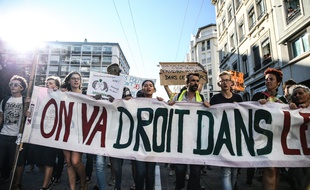 Entre 12 000 et 15 000 personnes ont manifesté samedi 13 octobre lors de la marche pour le climat de Lyon.