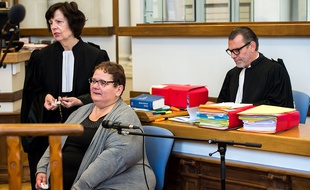 Dominique Cottrez et ses avocats à l'ouverture du procès le 25 juin 2015