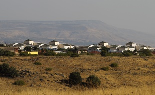 Le plateau du Golan est un territoire revendiqué par la Syrie mais occupé et administré par Israël depuis la guerre des Six Jours en 1967.