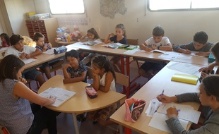 Les enfants du cirque Gruss en pleine rentrée scolaire.