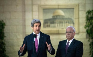 John Kerry est-il l'égal de Henry Kissinger, James Baker ou Warren Christopher qui ont marqué la politique étrangère des Etats-Unis? Même s'il peut y prétendre un jour, le chef de la diplomatie américaine n'est pas encore entré au panthéon des secrétaires d'Etat.