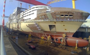 Le MSC Meraviglia en construction aux chantiers navals STX.