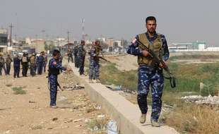 Les forces irakiennes patrouillent à Kirkouk le 25 octobre 2016.