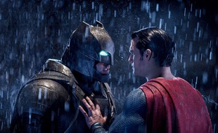 Ben Affleck et Henry Cavill dans Batman v Superman: L'aube de la justice de Zack Snyder