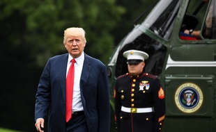 Donald Trump rentrant à la Maison Blanche le 15 août 2017.