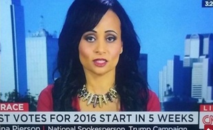 Katrina Pierson, porte-parole de Donald Trump, candidat républicain à la présidentielle américaine, portait un collier qui n’est pas passé inaperçu lors de son dernier passage sur CNN lundi dernier.