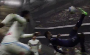 Blaise Matuidi marque d'un retourné acrobatique contre l'OM... Sur FIFA 16.