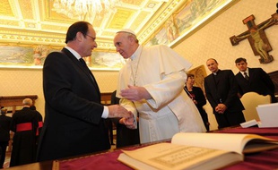 François Hollande et le pape François se sont rencontrés le 24 janvier 2014 au Vatican.