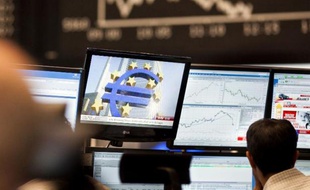 La salle des marchés à Francfort, le 1er novembre 2011