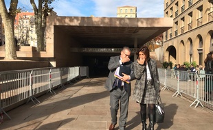 Bruno Gilles et Martine Vassal à la sortie du conseil municipal de Marseille