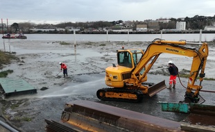 Le chantier de désenvasement du port de Trentemoult, mercredi 18 décembre 2019.