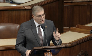 Barry Loudermilk lors du débat à la Chambre des représentants, mercredi 18 décembre.