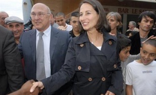 Le député PS Michel Sapin a affirmé mercredi qu'il n'était pas favorable à ce que Ségolène Royal prenne la direction du Parti socialiste l'an prochain pour succéder à François Hollande, car cela n'est pas dans son "intérêt", ni dans celui du PS ou de la gauche.