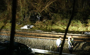 La voie ferrée où un TER a percuté une voiture près du village de Breuil (Rhône), dimanche 4 décembre 2011, provoquant la mort de quatre personnes d'une même famille, dont trois enfants