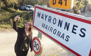A Mayronnes (Aude), il n'y a aucune couverture réseau mobile. Hormis au panneau d'entrée du village, où ça capte un peu...