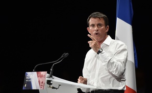 A Colomiers, Manuel Valls a tombé la veste pour mieux distribuer les bourre-pifs.