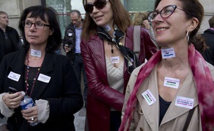 Les salariés de Lagardère Active en grève le 21 octobre 2013.