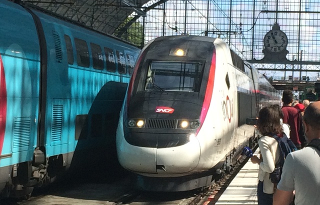 Tgv Paris / Bordeaux La Ligne De Tous Les Records Ouverture de la LGV: «Je suis venu passer la journée à Bordeaux