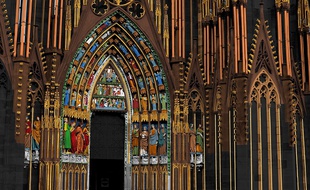 Portail de la cathédrale de Strasbourg pour le spectacle du millénaire des fondations de l'édifice.