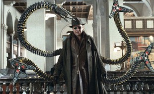 Alfred Molina dans le rôle du Docteur Octopus dans la franchise « Spider-Man».