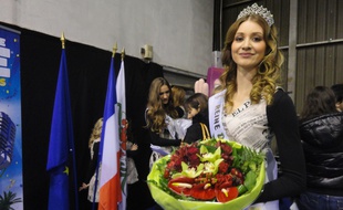 Amélie, la reine du carnaval de Nice.