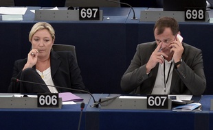 Marine Le Pen et Louis Aliot en 2014 au Parlement européen.